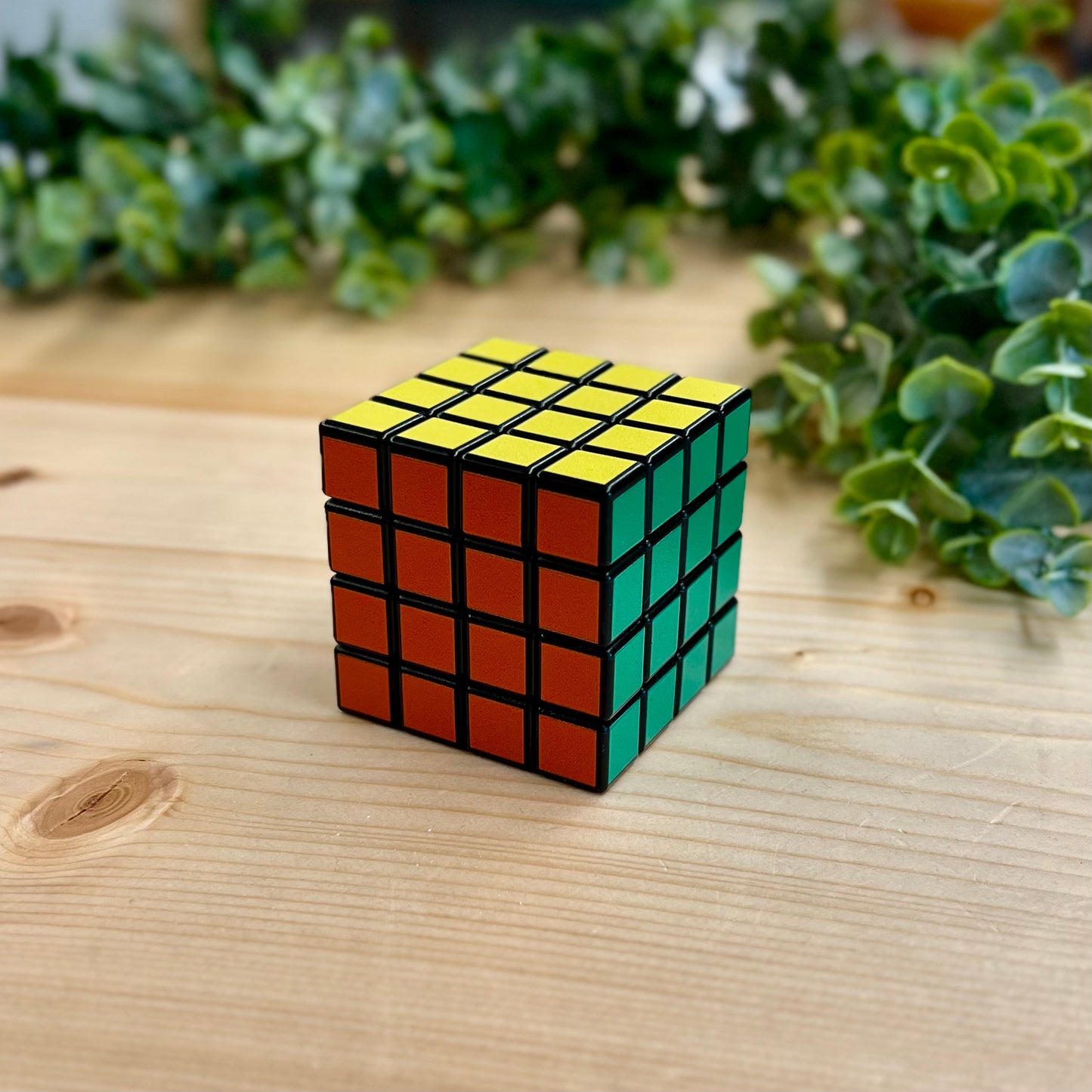 Multicolored Cube Grinder