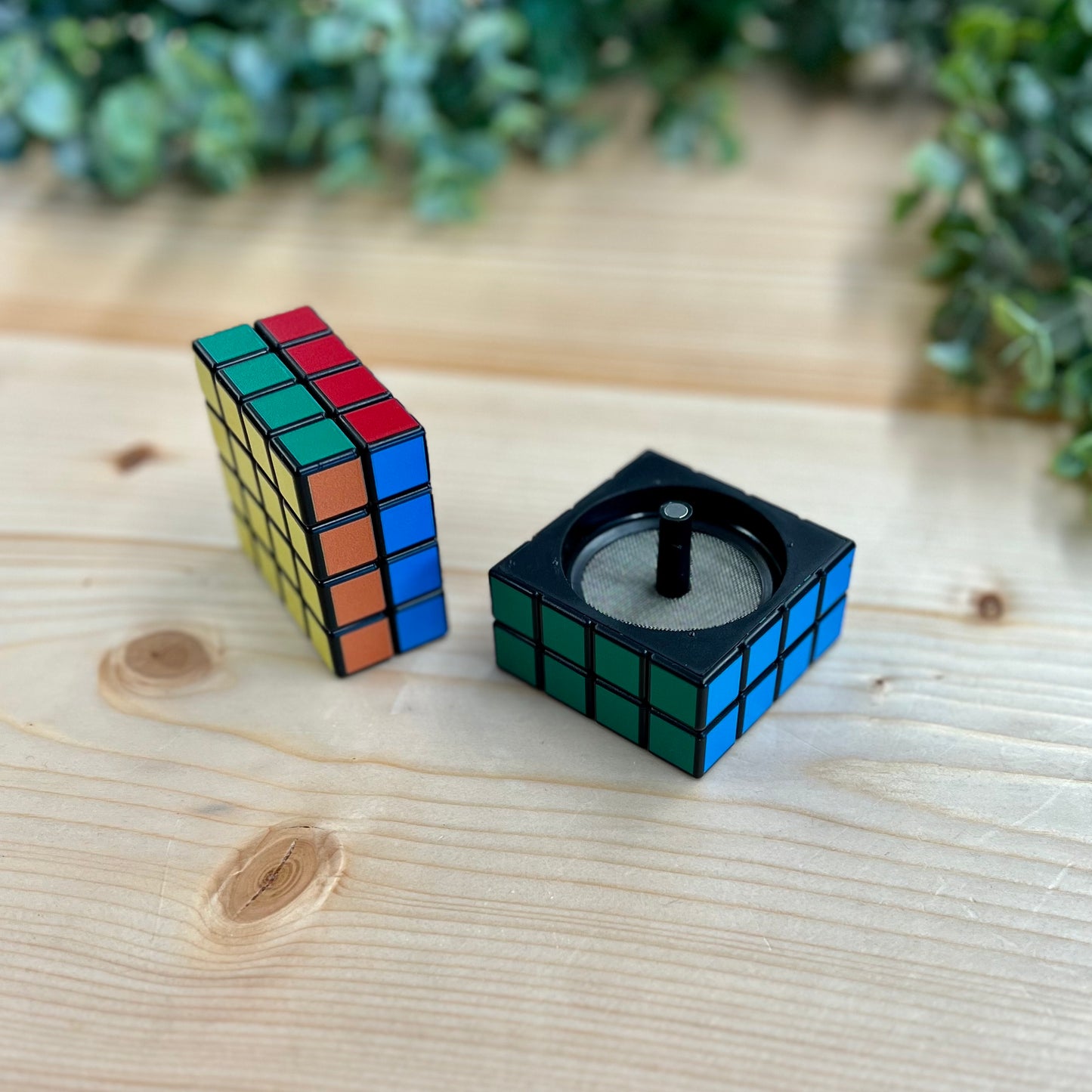 Multicolored Cube Grinder